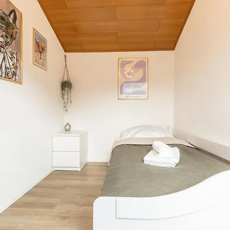 Апартаменты Grosszuegige Dg-wohnung Moselblick Кохем