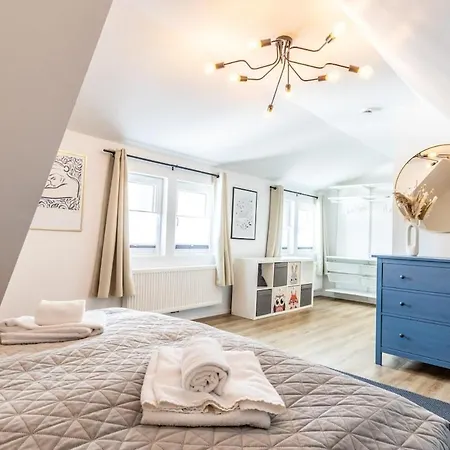 Grosszuegige Dg-wohnung Moselblick Apartman