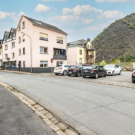 Апартаменты Grosszuegige Dg-wohnung Moselblick