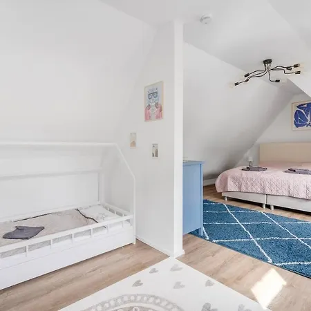 Апартаменты Grosszuegige Dg-wohnung Moselblick *