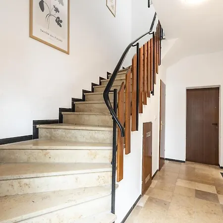 Grosszuegige Dg-wohnung Moselblick Кохем