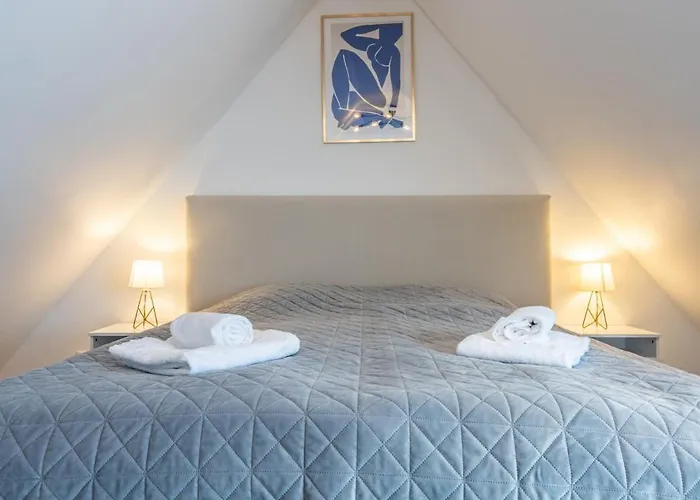 Grosszuegige Dg-wohnung Moselblick アパート *